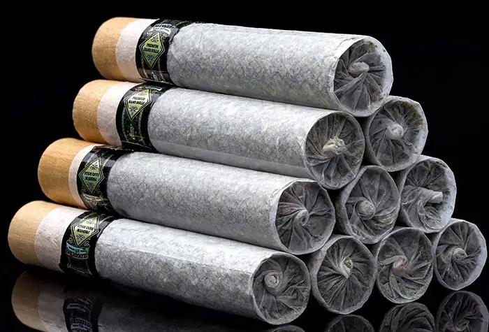 Pre-rolled hash holes with branded filters